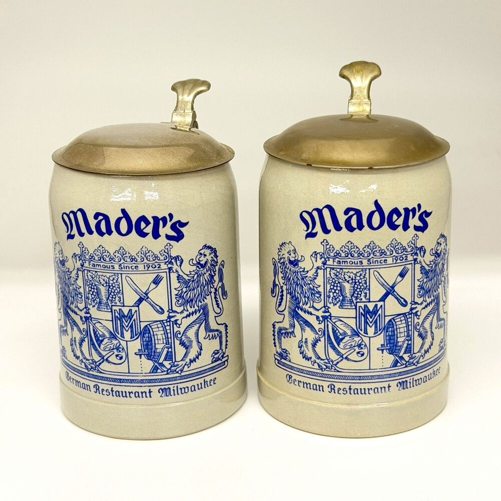 VTG Gerz Mader’s German Restaurant Milwaukee Beer Steins 0.5L Lidded Pair